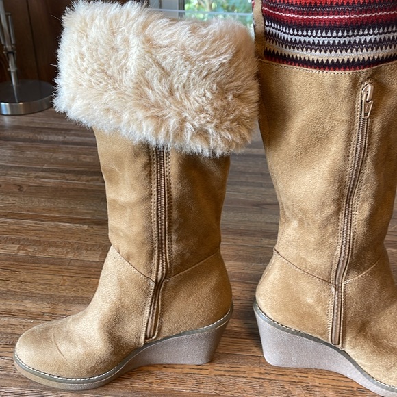 Tall suede zippered furry boots 8M - Picture 5 of 8